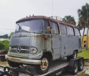 1962 Mercedes 0319 Bus