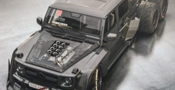 Modified Mercedes G Wagon (6 Wheels)