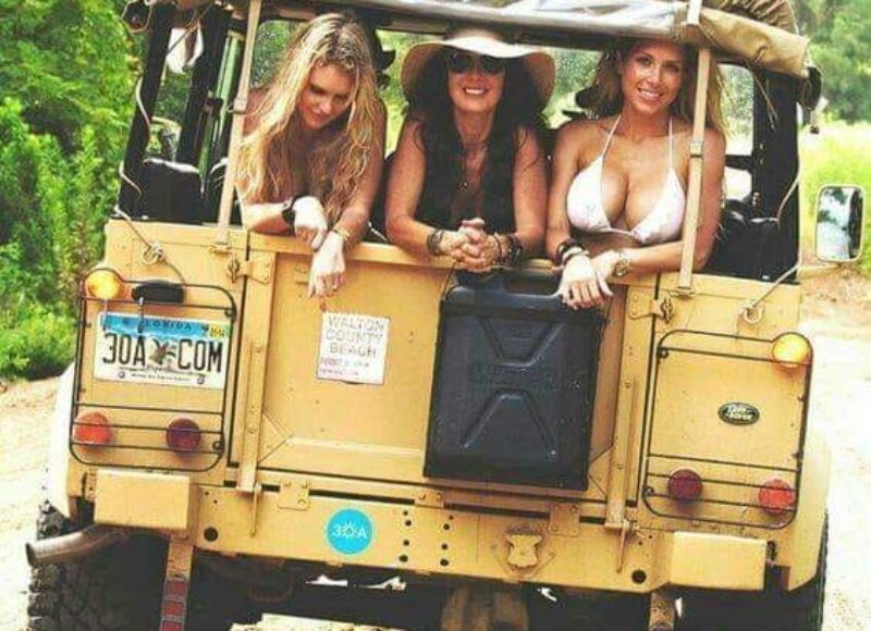 sexy land rovers (1)