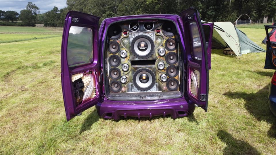 VW Caddy Inc BIG Sound System
